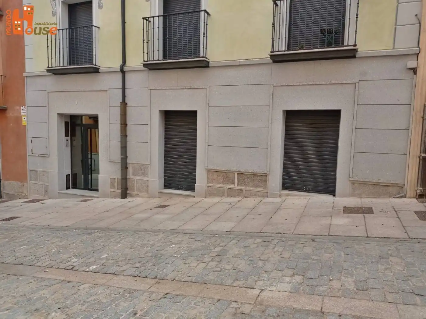Business premises for sale in Calle Carral