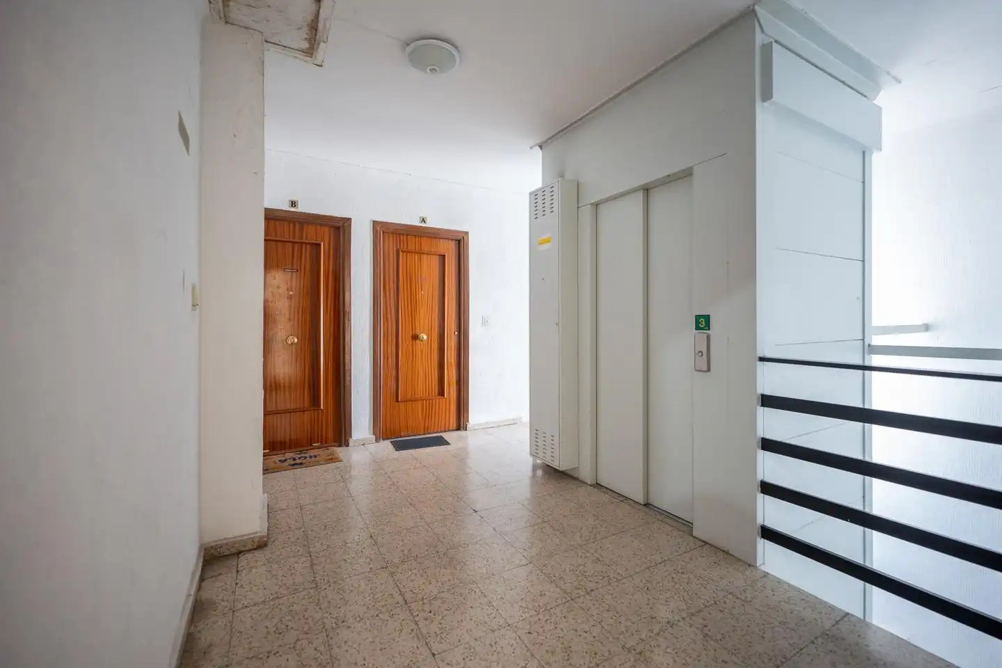 Piso en venta en Ávila con Calefacción y Terraza