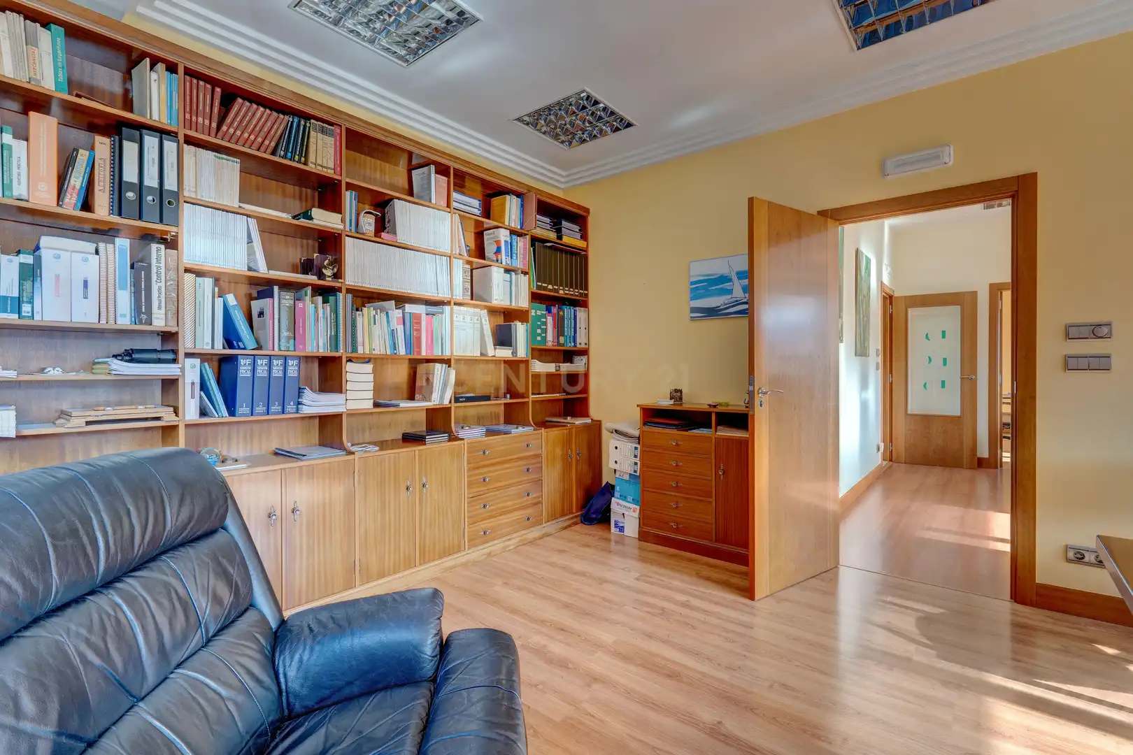 Office for sale in Irun   with Air Conditioner