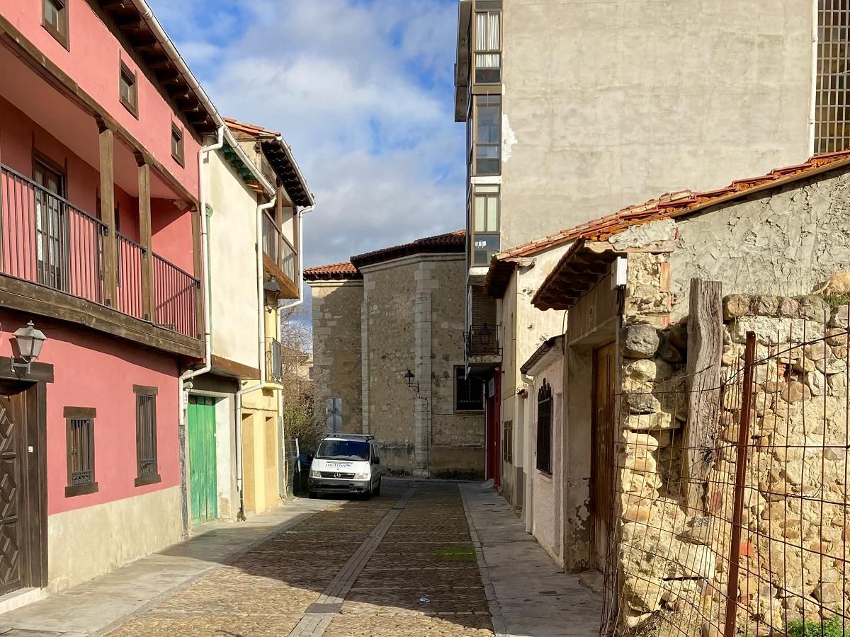 Exterior view of Premises for sale in Medina de Pomar