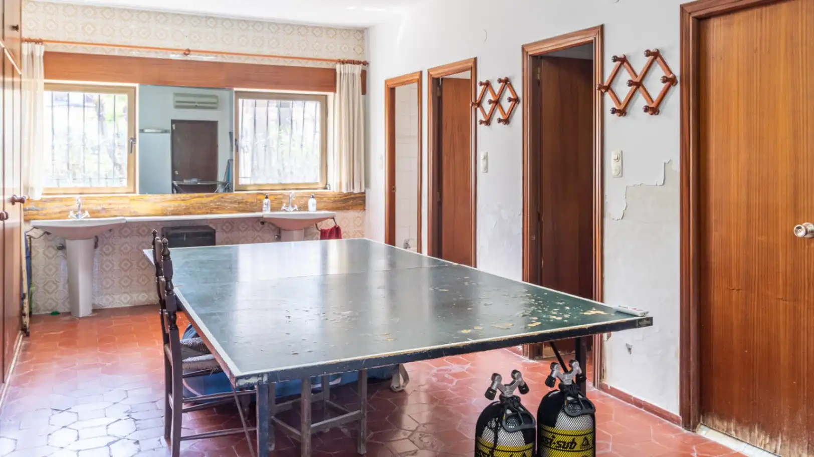 Cuina de Casa o xalet en venda en Dénia amb Aire condicionat, Calefacció i Jardí privat