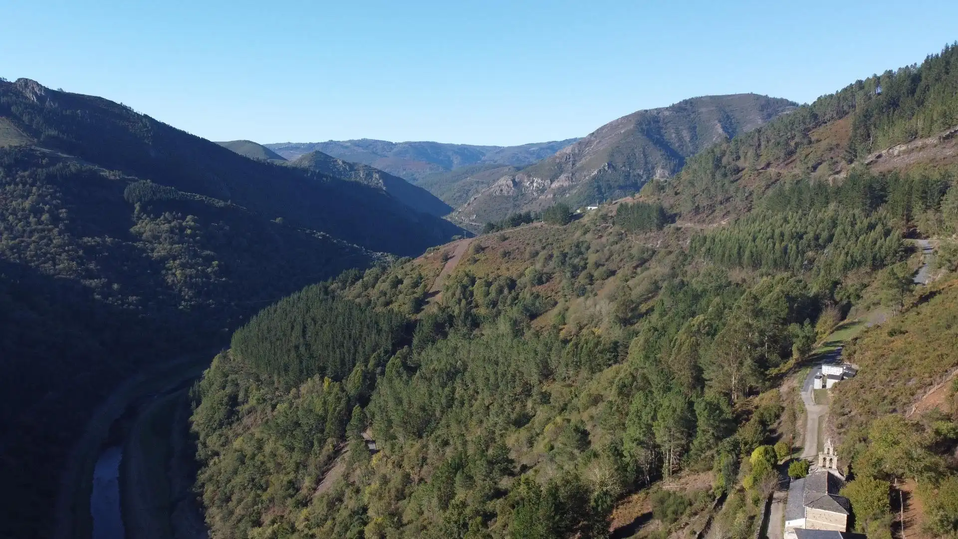 Vista exterior de Finca rústica en venda en Negueira de Muñiz , Lugo