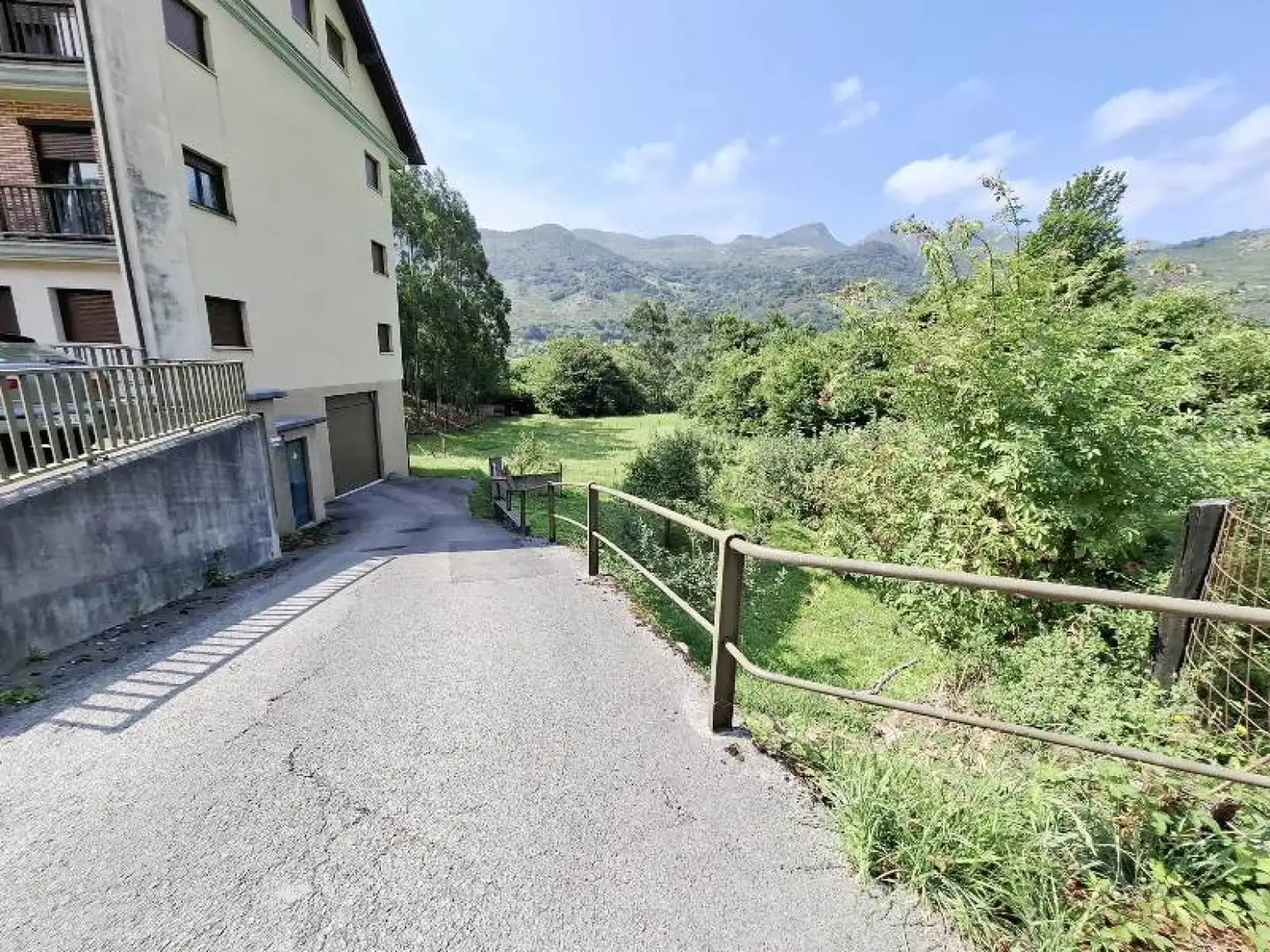 Außenansicht von Wohnung zum Verkauf in Rionansa mit Heizung, Privatgarten und Parkett