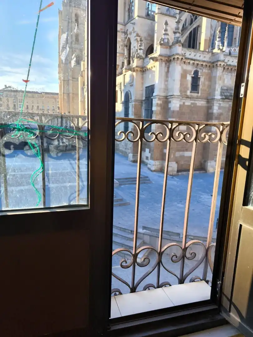 Terraza de Edificio en venta en León Capital 