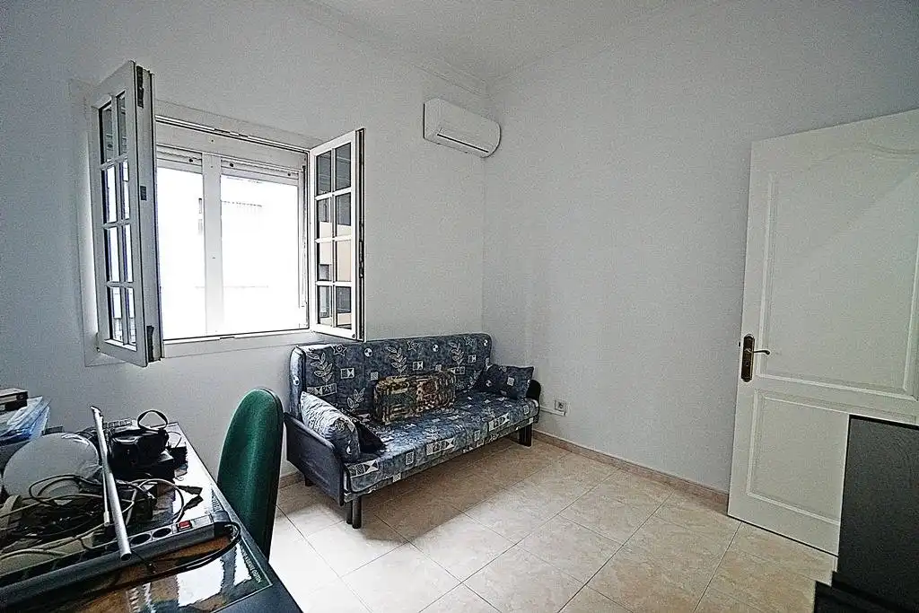 Habitación de Piso de alquiler en Las Palmas de Gran Canaria con Aire acondicionado, Amueblado y Balcón