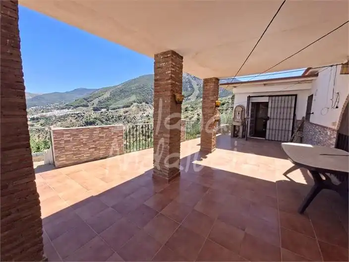 Detached house with pool for sale in Alcaucín, imagen 3
