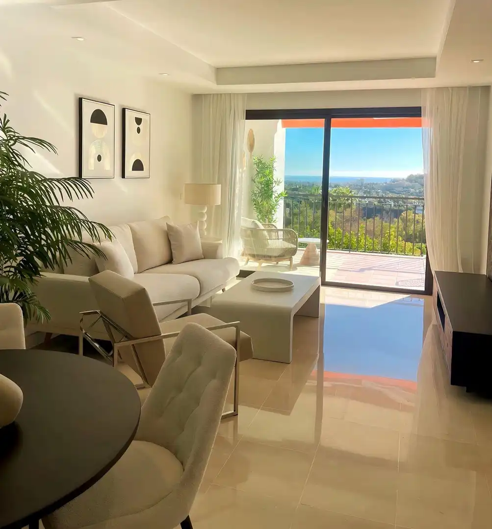 Apartment with pool to rent in La Quinta, imagen 2