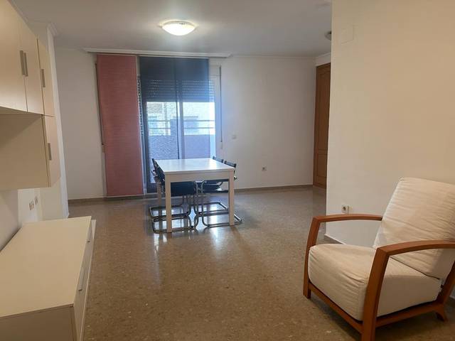 Ático en Alquiler en Carrer Quatre Camins en Pueblo