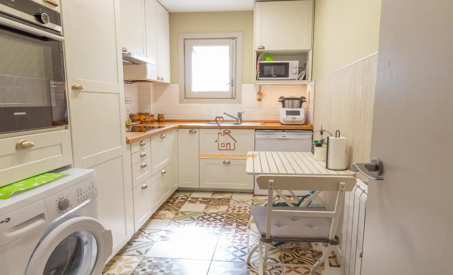 Cocina de Planta baja en venta en Bellver de Cerdanya con Calefacción, Parquet y Horno