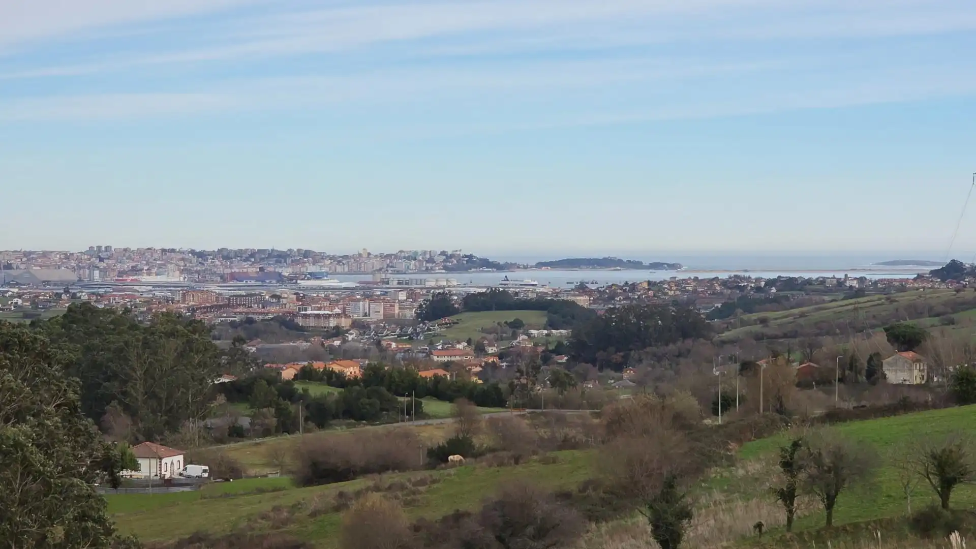 Vista exterior de Casa o xalet en venda en Camargo amb Calefacció