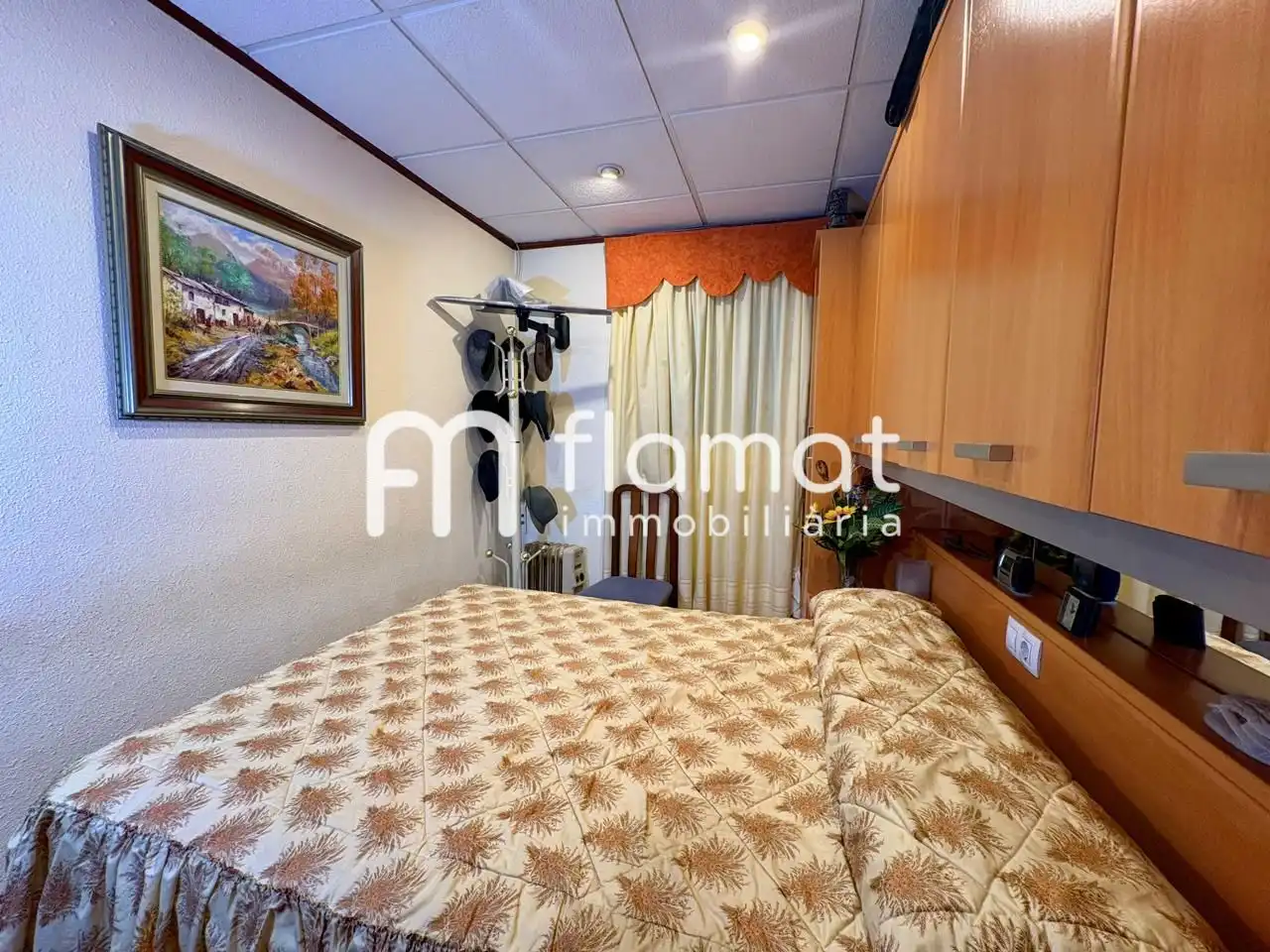 Schlafzimmer von Maisonette zum Verkauf in Barcelona mit Klimaanlage und Terrasse