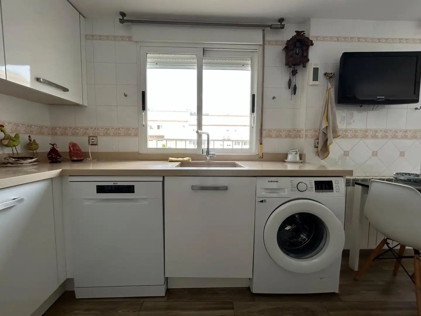 Adosado con jardín en venta en Calle CONSTITUCIO, imagen 5