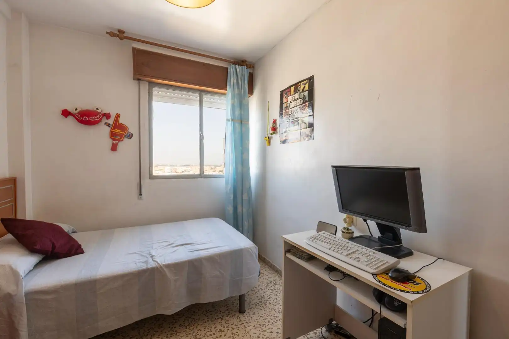 Bedroom of Flat for sale in Granada