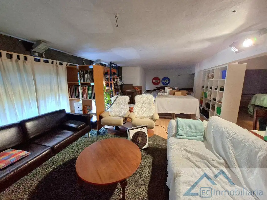 Business premises for sale in Marques de Comillas, imagen 4