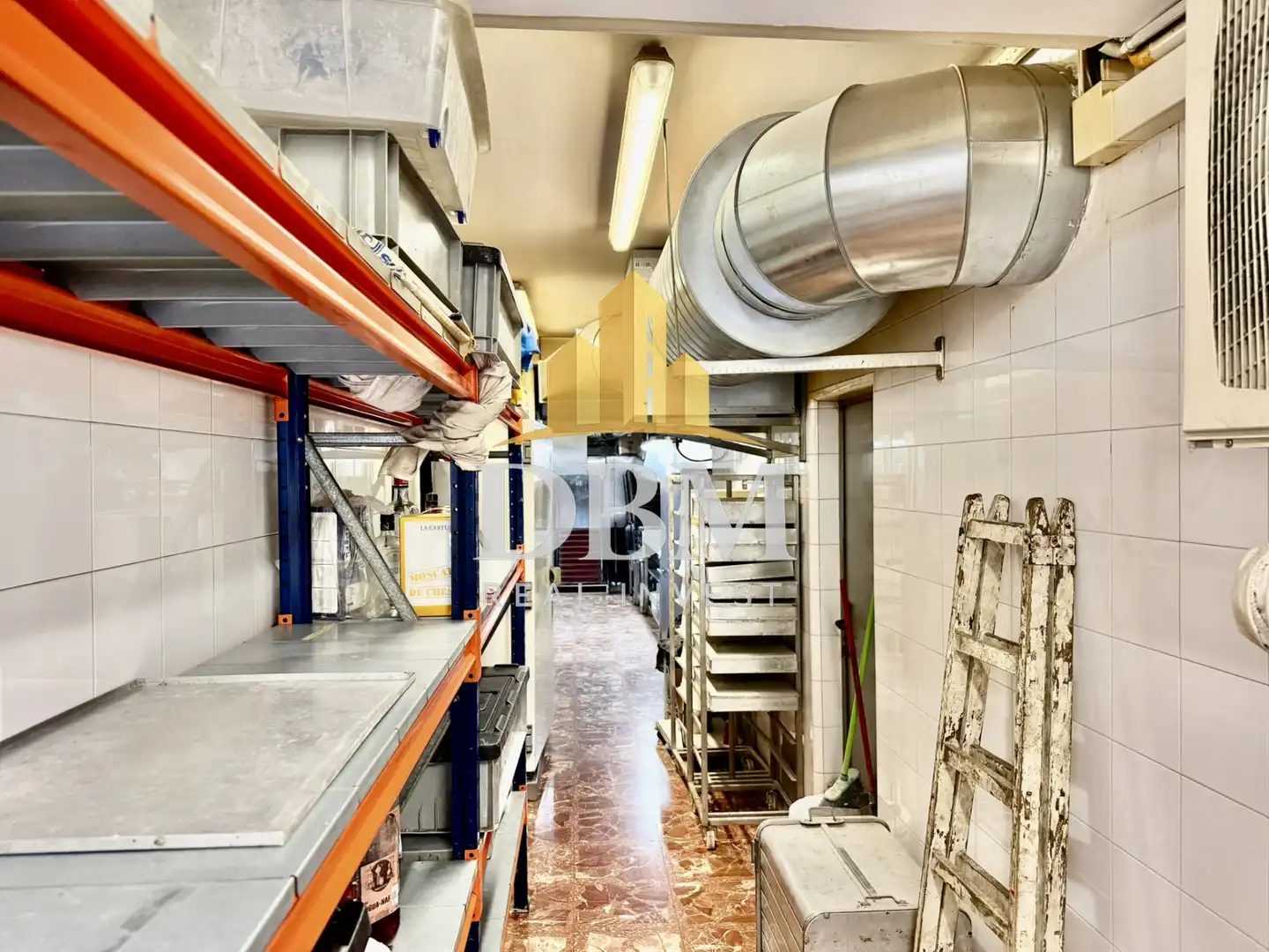 Business premises for transfer in Eixample, imagen 55