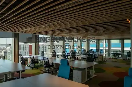 Office for rent in Barcelona  with Air Conditioner and Furnished