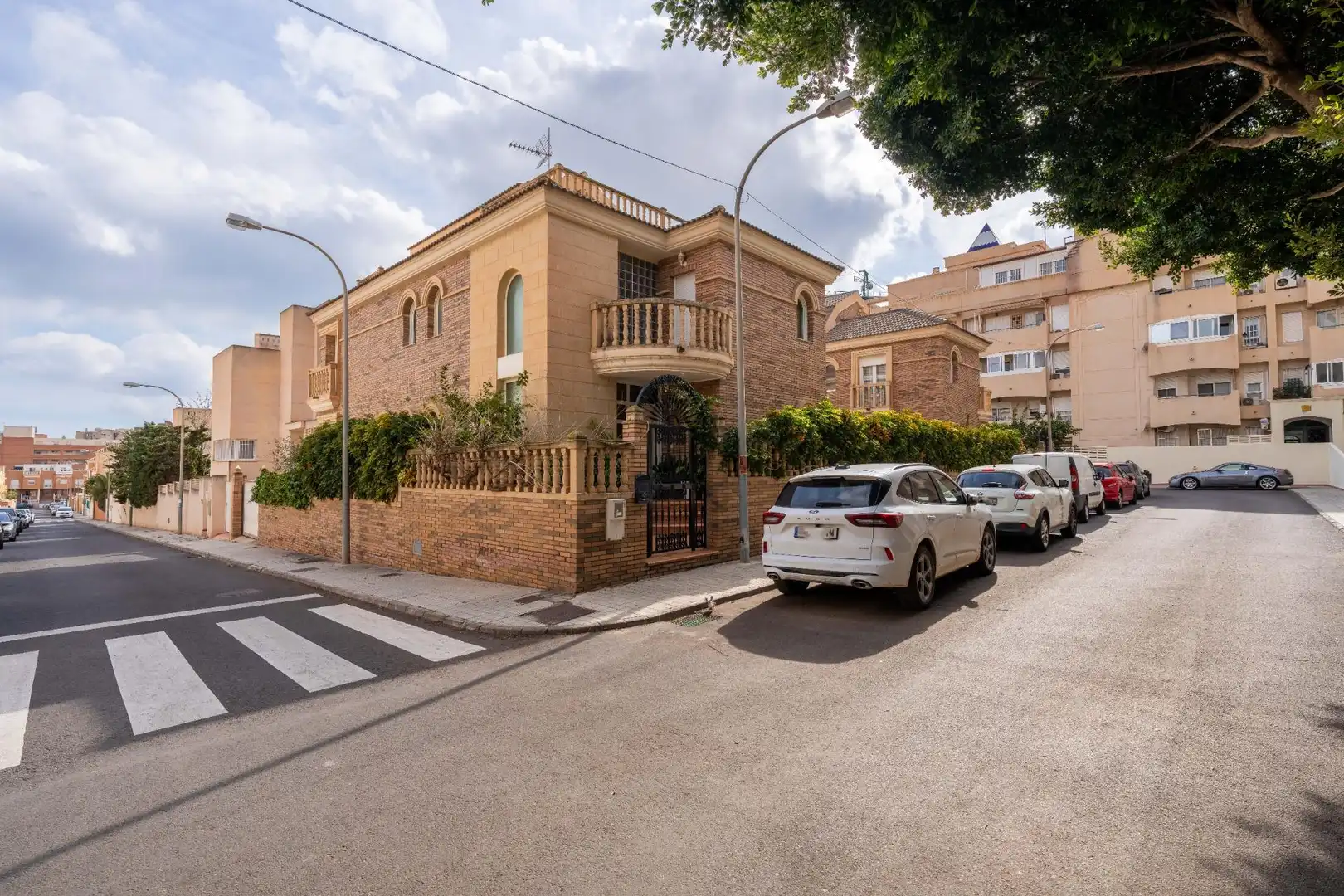 Exterior view of Houses for sale in Roquetas de Mar  with Air Conditioner, Private garden and Terrace