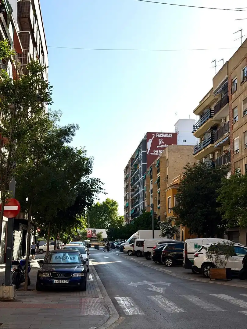 Vista exterior de Pis en venda en Mislata amb Balcó