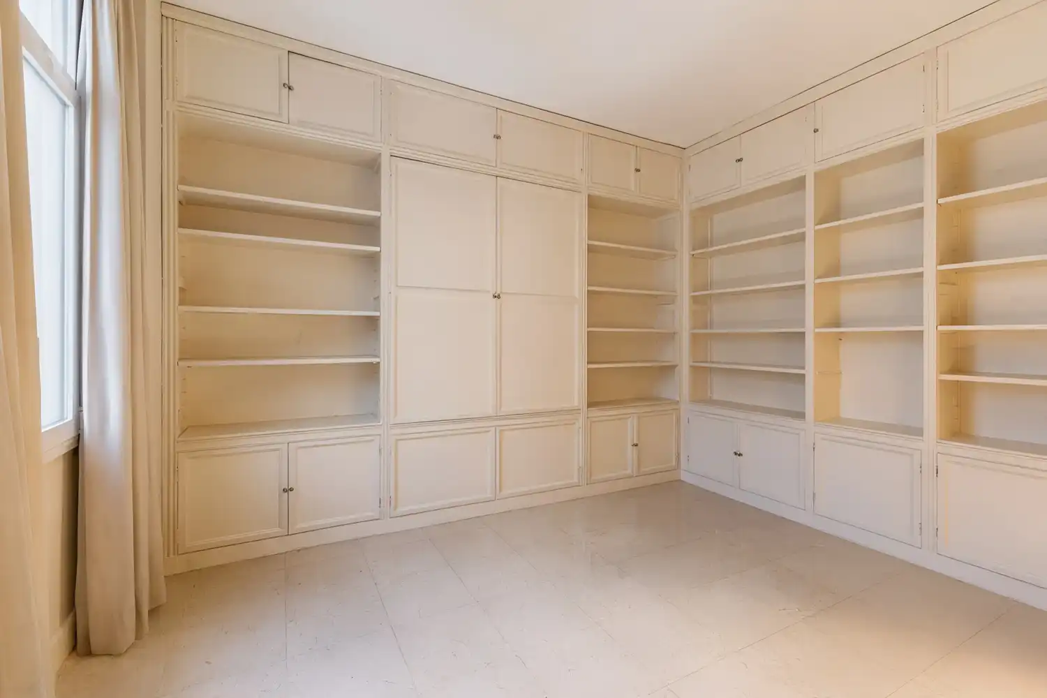 Habitación de Piso en venta en Valencia con Aire acondicionado, Calefacción y Trastero
