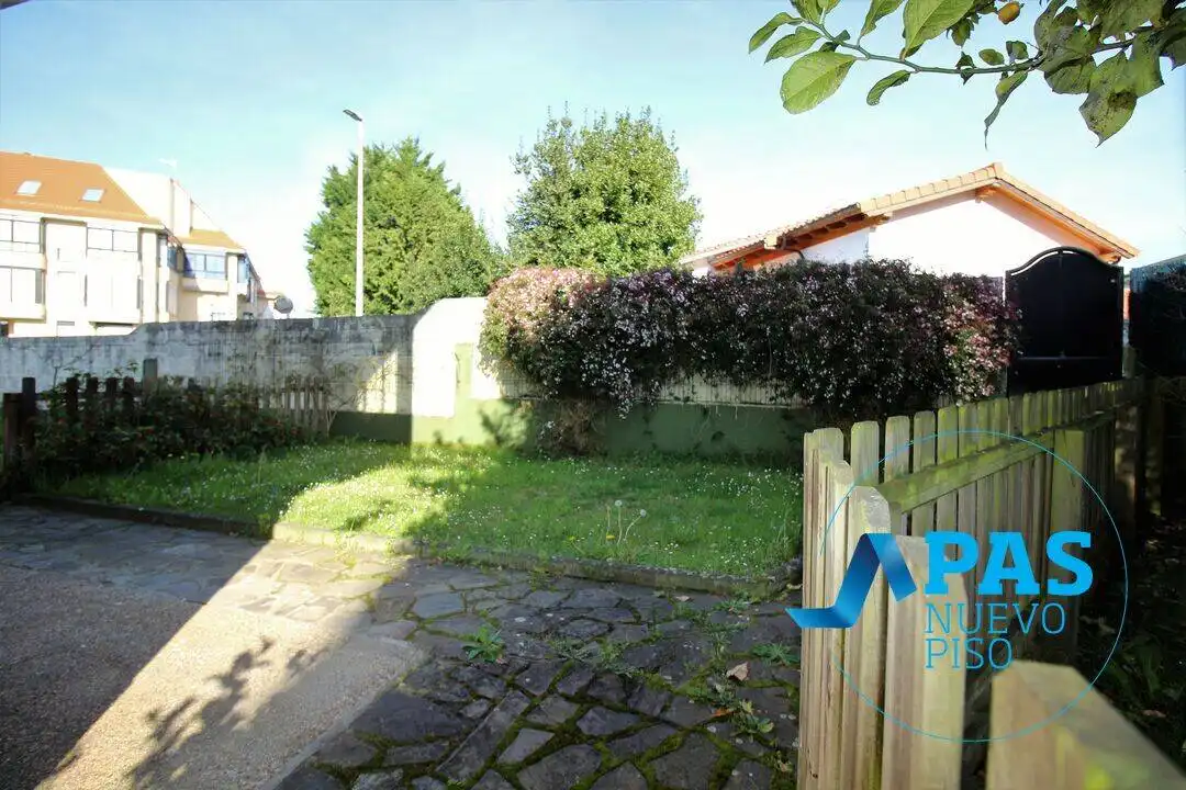 Garden of Houses for sale in Noja  with Heating, Private garden and Storage room