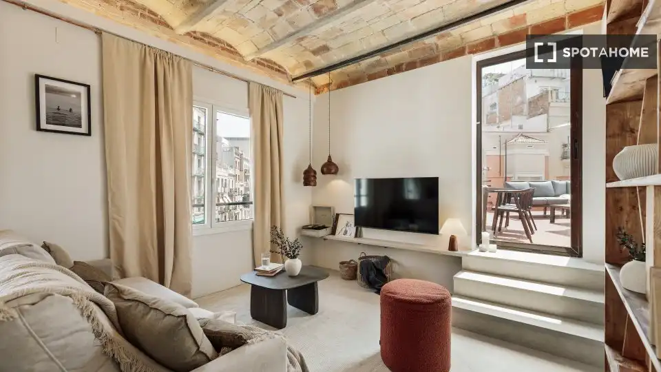 Sala de estar de Piso de alquiler en Barcelona con Aire acondicionado, Calefacción y Amueblado