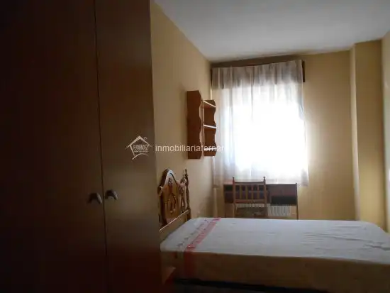 Bedroom of Flat for rent in Cáceres  with Heating, Terrace and Storage room