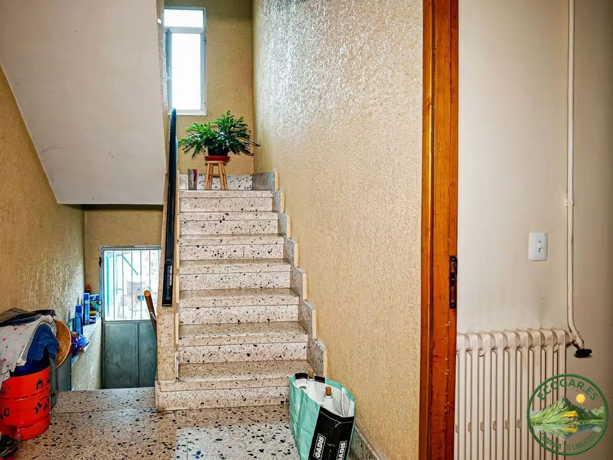 Casa o chalet en venta en Ponferrada con Calefacción, Jardín privado y Terraza