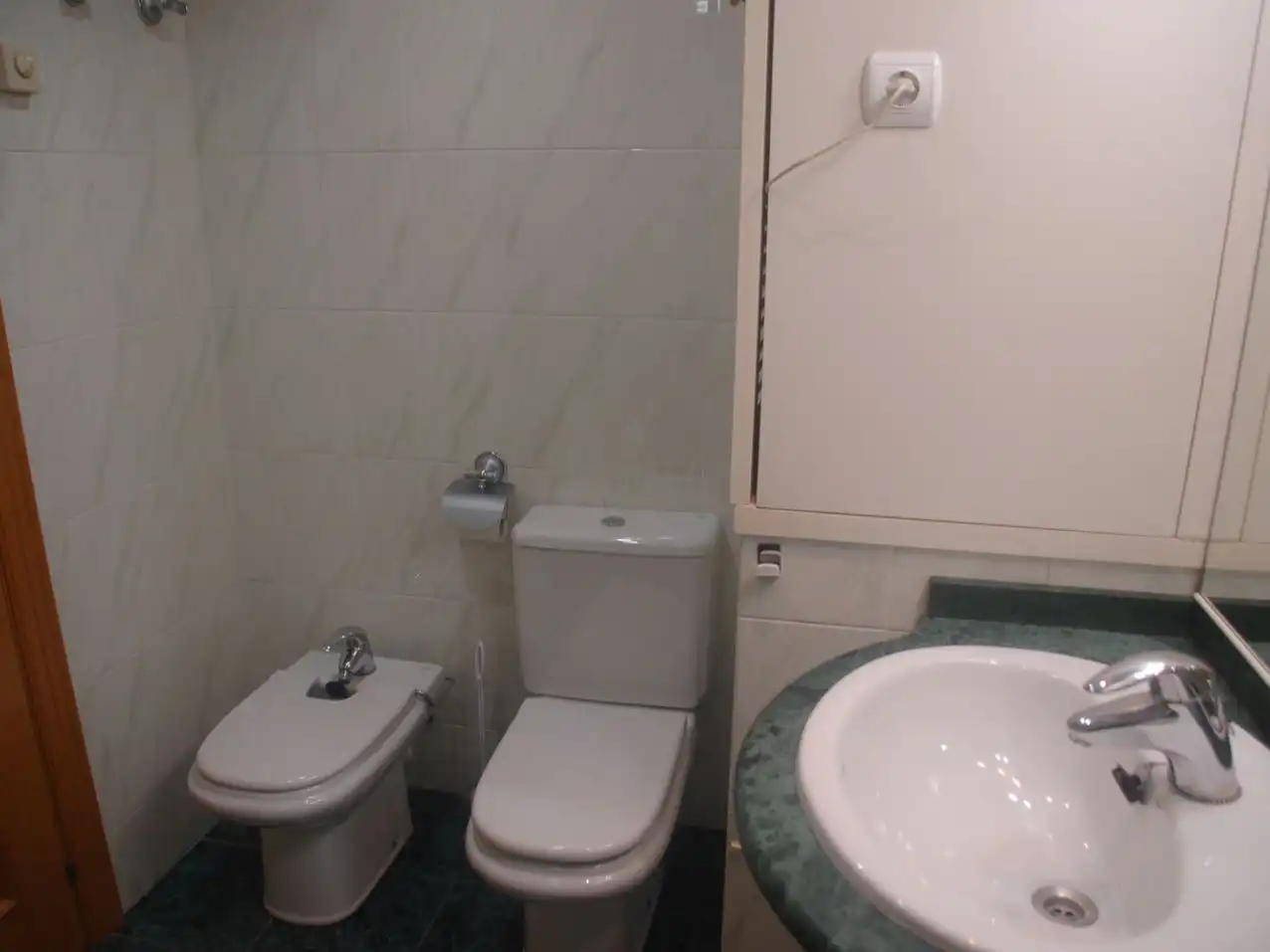 Baño de Piso en venta en L'Hospitalet de Llobregat con Aire acondicionado, Terraza y Balcón