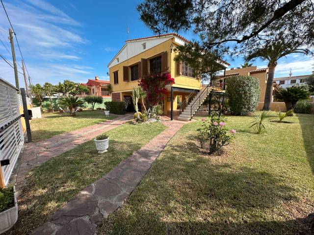 Casa-chalet en Venta en La Curva