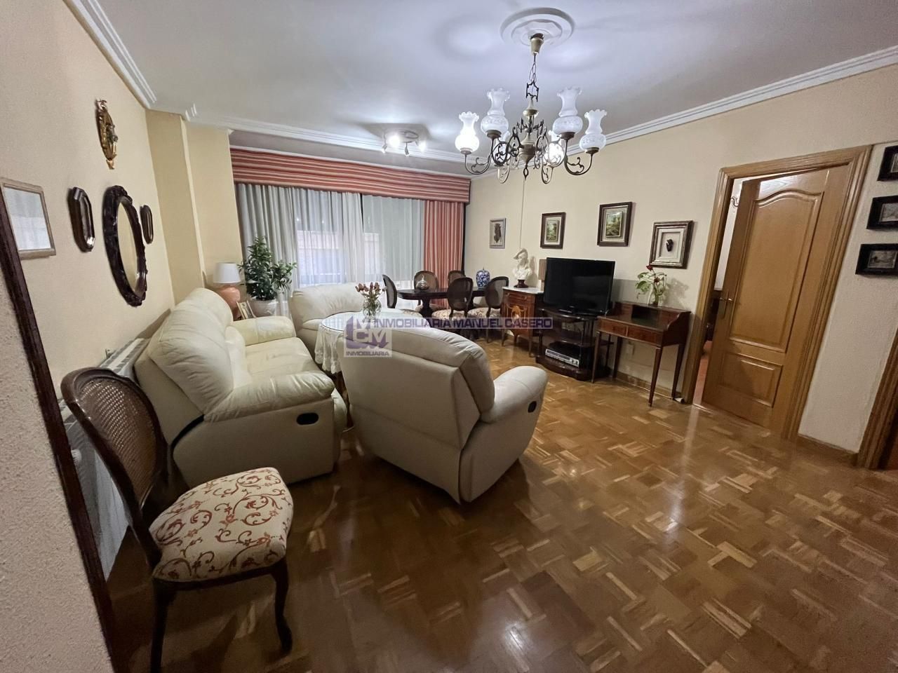 Living room of Flat for sale in Cáceres Capital  with Heating, Parquet flooring and Terrace