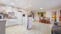 Cuina de Casa o xalet en venda en Castellvell del Camp amb Jardí privat i Piscina comunitària