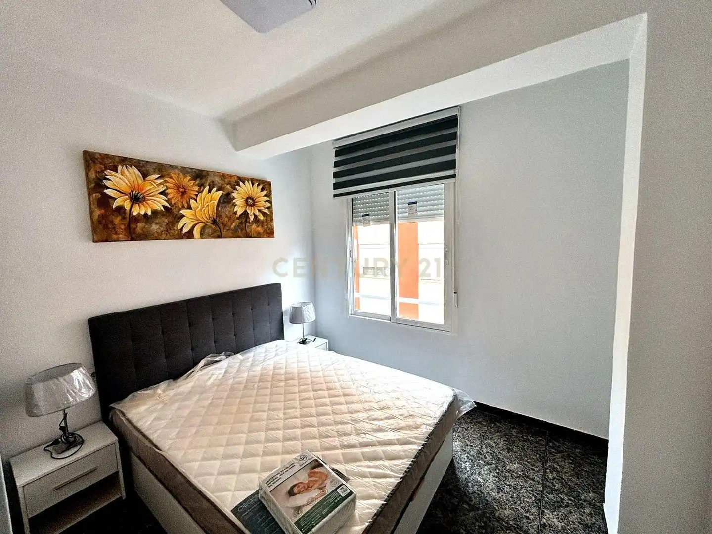 Schlafzimmer von Wohnungen zur Miete in Elda mit Ofen und Waschmaschine