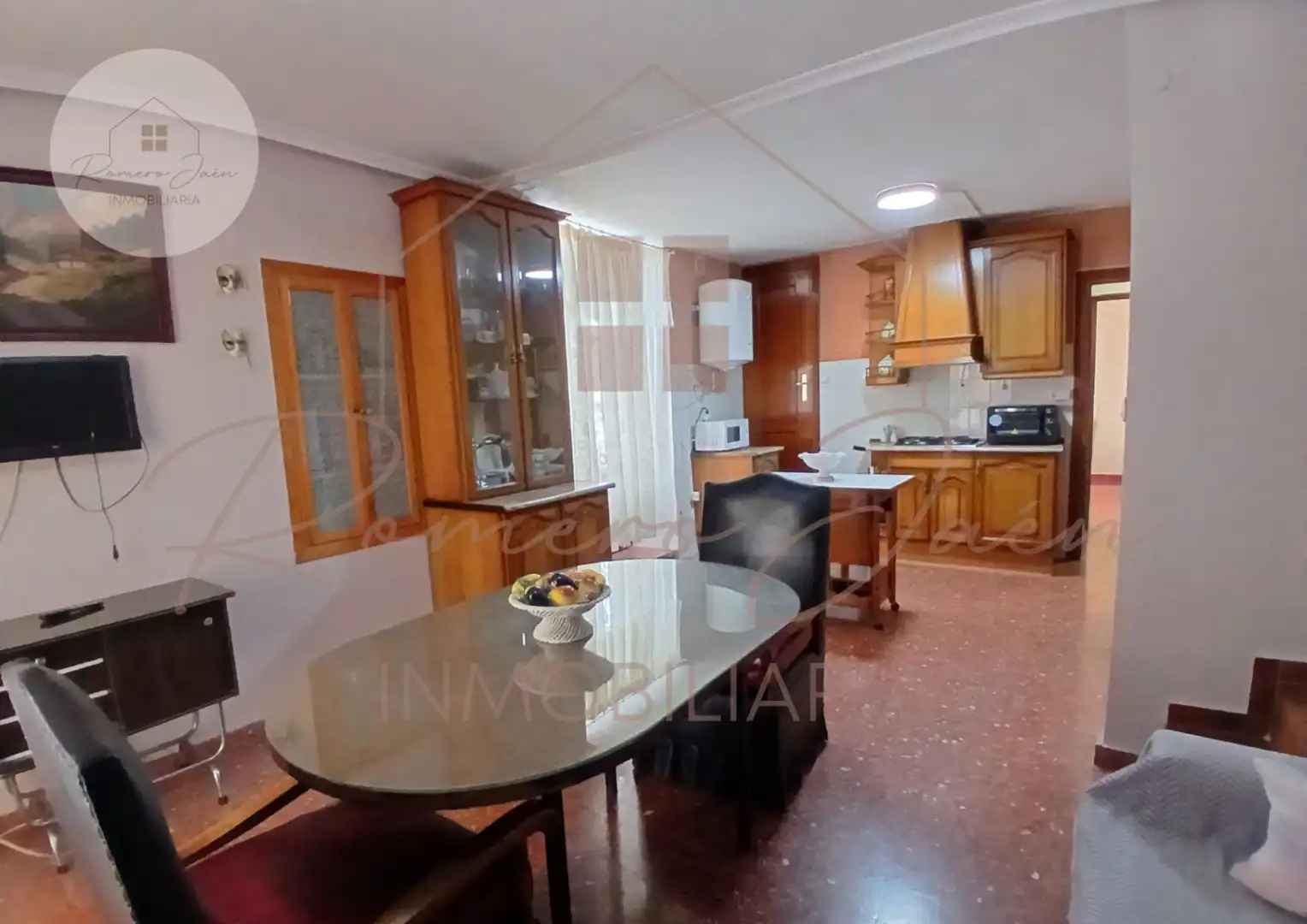 Cuina de Casa o xalet en venda en Jaén amb Calefacció, Traster i Moblat