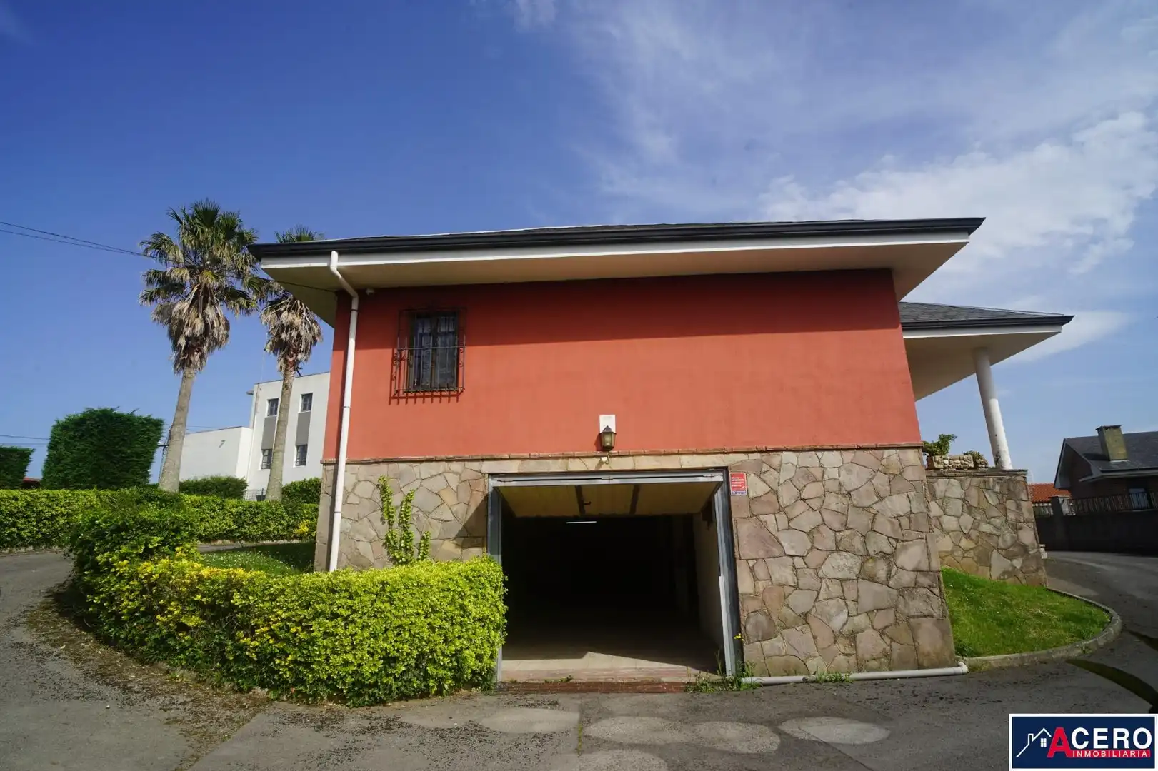 Außenansicht von Haus oder Chalet zum Verkauf in Camargo mit Privatgarten, Parkett und Schwimmbad