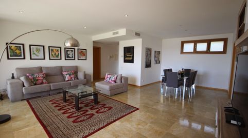 Foto 3 de Piso en venta en Calle el Pinar, 23, Alto de los Monteros, Marbella