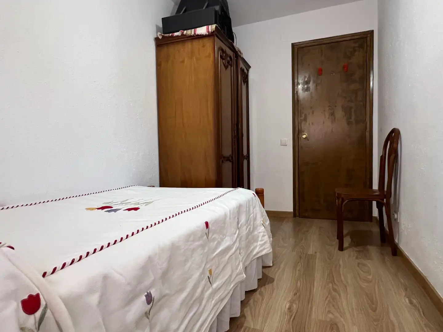 Dormitori de Pis en venda en Jaca amb Calefacció, Terrassa i Moblat