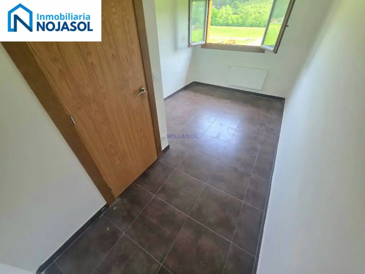 Casa adosada en venta en Ruesga con Calefacción y Jardín privado