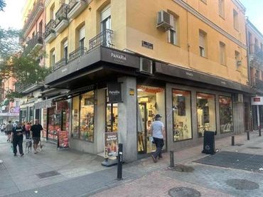 Local comercial en venda a Puente de Vallecas