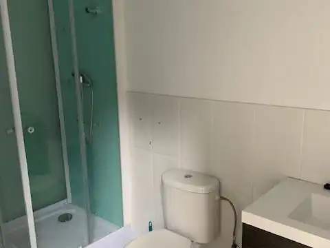 Baño de Local de alquiler en Gijón 