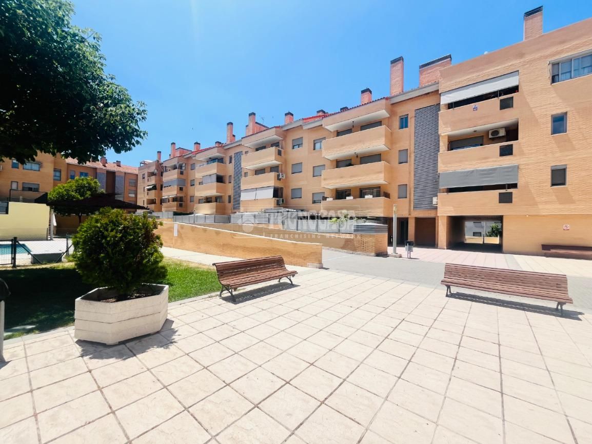 Exterior view of Flat for sale in Navalcarnero  with Heating, Parquet flooring and Terrace