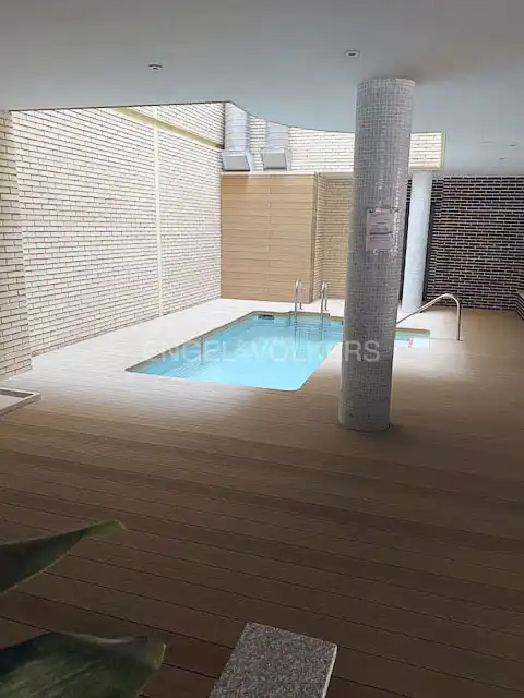 Schwimmbecken von Wohnung zur Miete in Madrid mit Klimaanlage, Heizung und Parkett