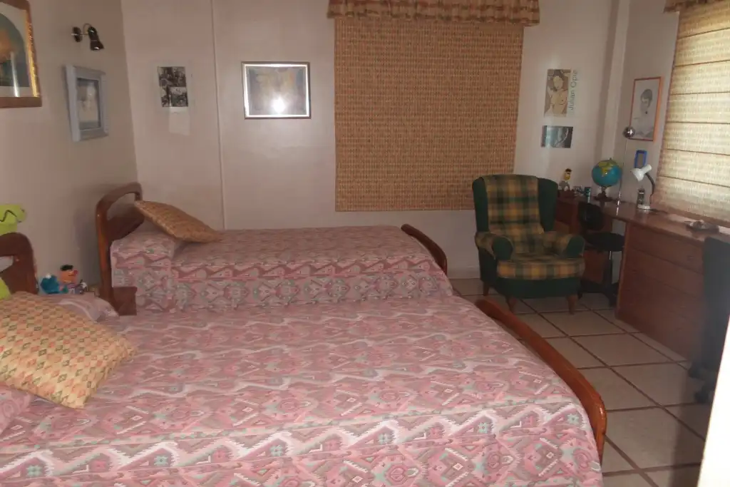 Dormitori de Casa o xalet en venda en Alhaurín de la Torre amb Aire condicionat, Jardí privat i Piscina