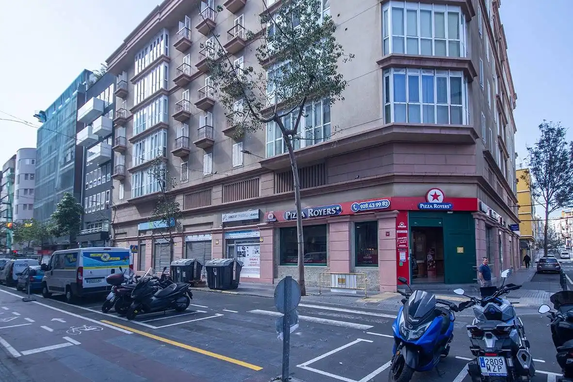Vista exterior de Àtic en venda en Las Palmas de Gran Canaria