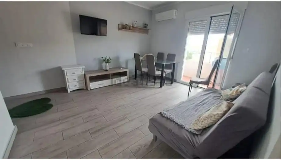 Appartamento con terrazza in affitto a Nuevo Cáceres, imagen 2