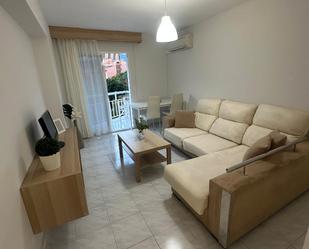 Living room of Flat to rent in Benalmádena  with Furnished and Community pool