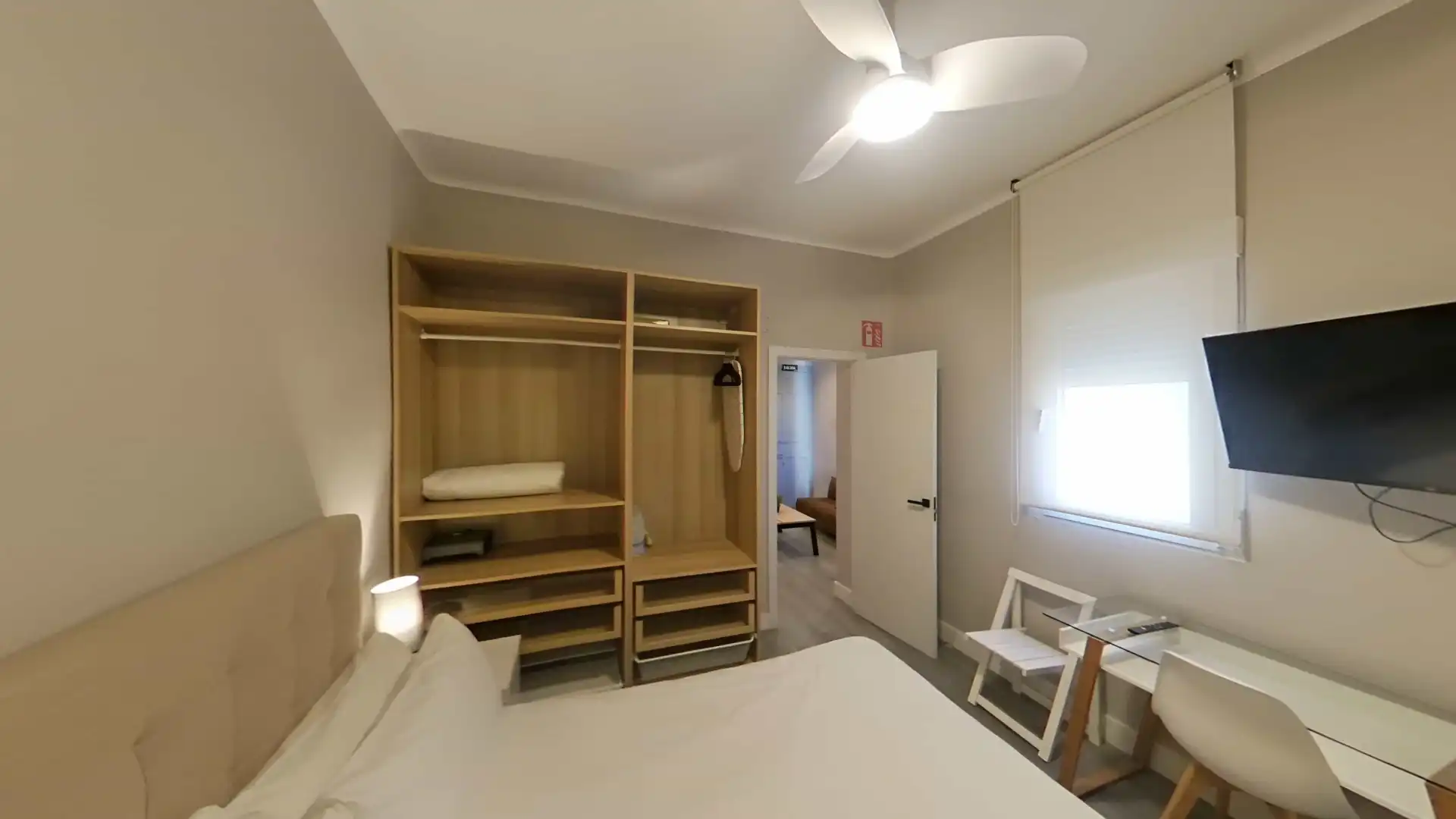 Dormitori de Pis de lloguer en  Madrid Capital amb Aire condicionat, Calefacció i Moblat