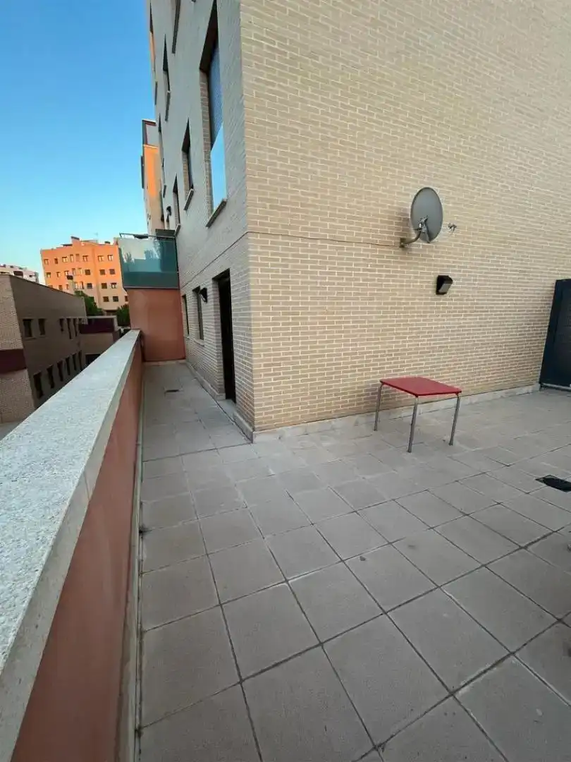 Terrassa de Pis en venda en  Teruel Capital amb Balcó