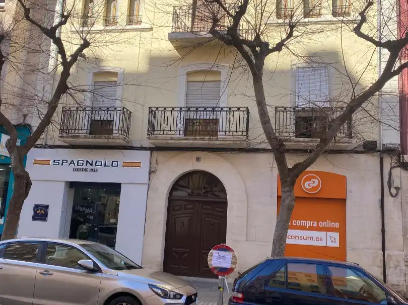 Pis en venda a Avenida Alameda Camilo Sesto 15