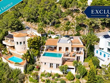 Casa con balcón en venta en Font de Sa Cala - via del voltor
