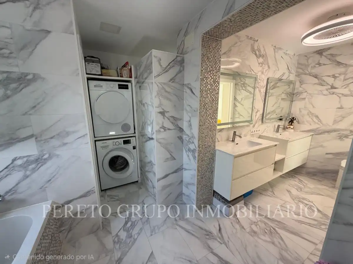 Bathroom of Houses for sale in Dénia  with Air Conditioner, Heating and Private garden